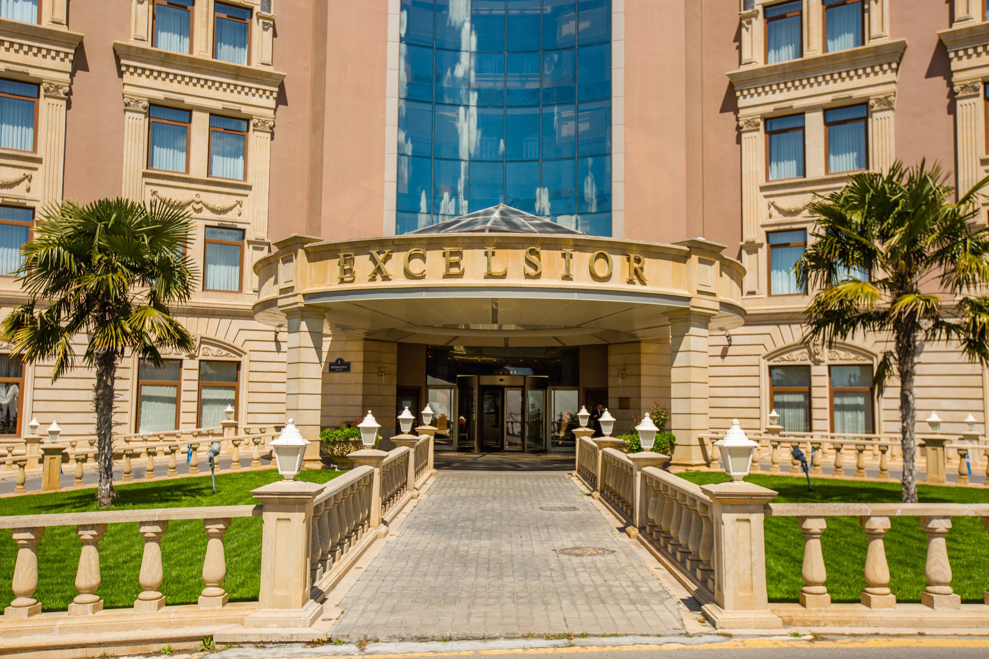 Excelsior & 4* Baku