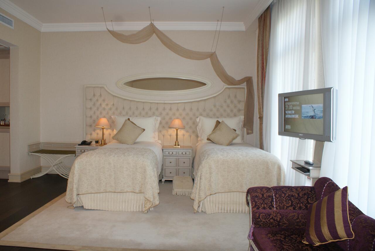 Excelsior & 4* Baku